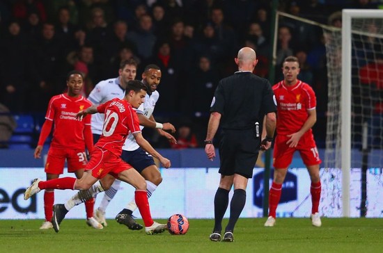 国脚关键进球助球队晋级淘汰赛